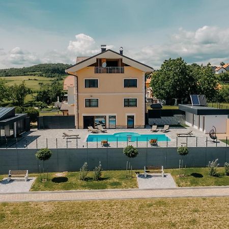 Villa Lamija Bihać Екстериор снимка