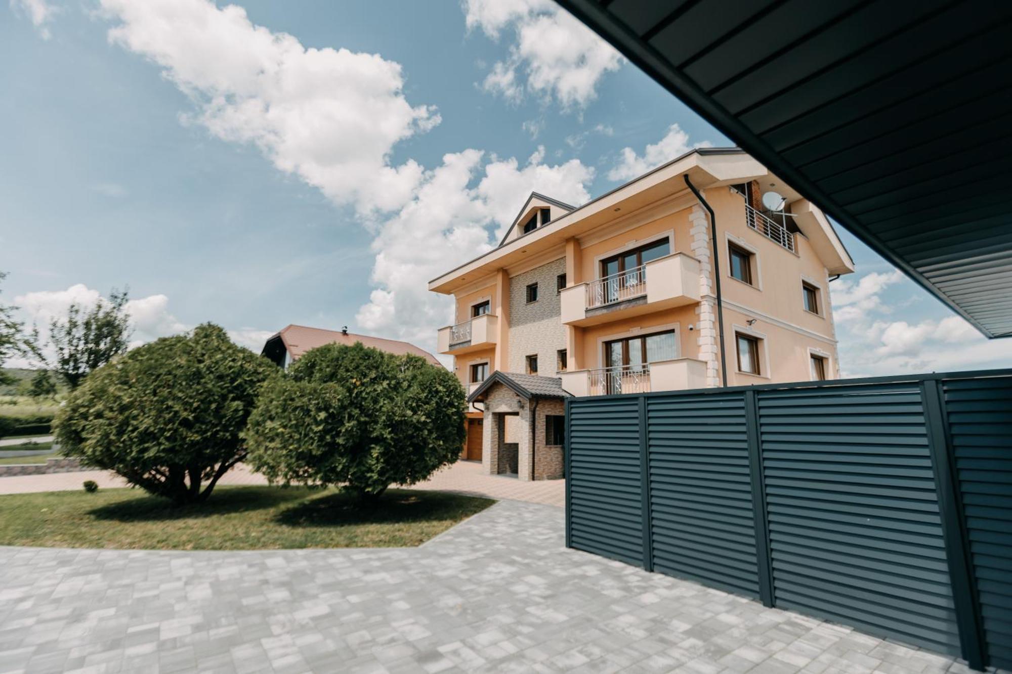 Villa Lamija Bihać Екстериор снимка