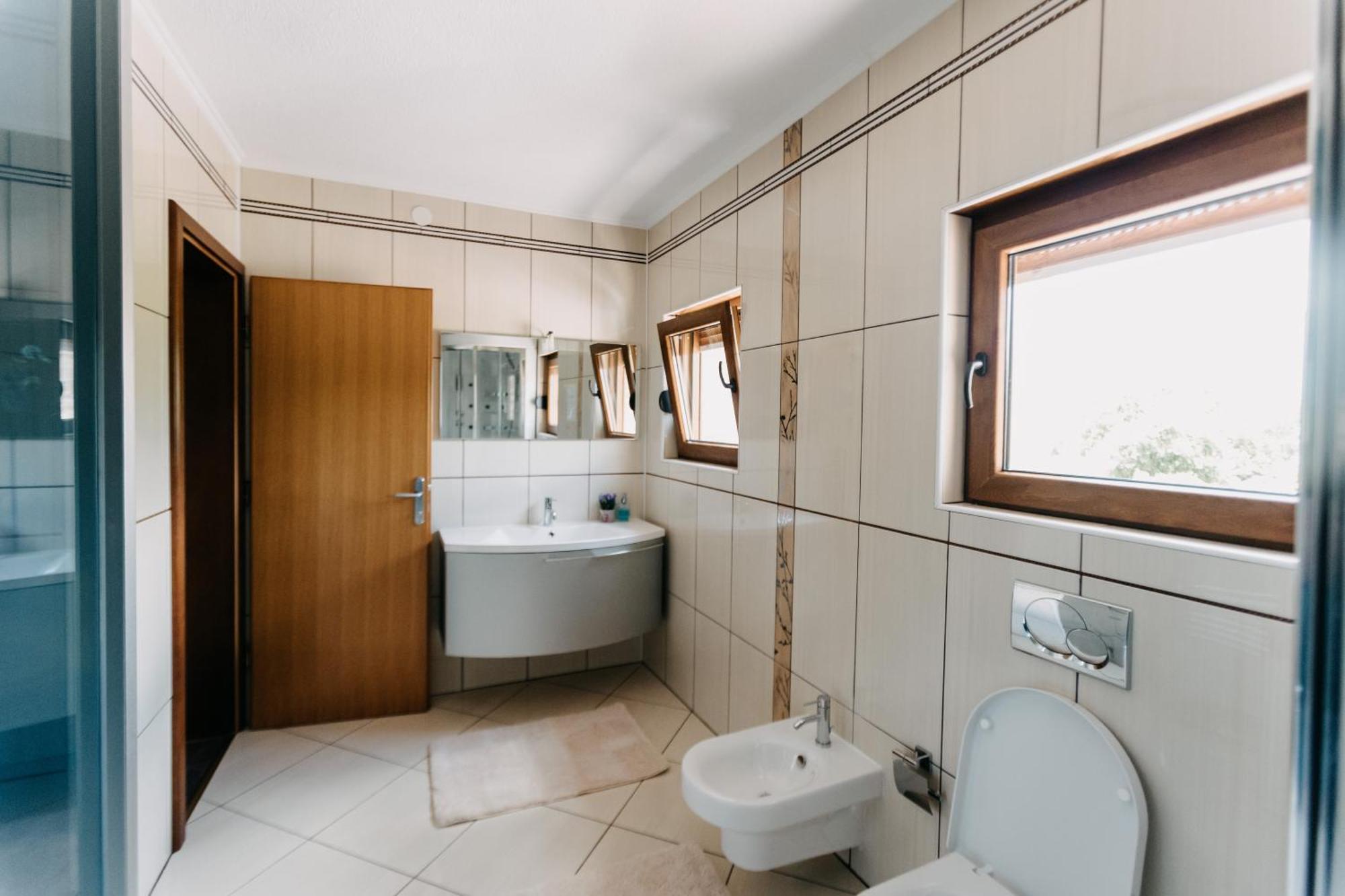 Villa Lamija Bihać Екстериор снимка