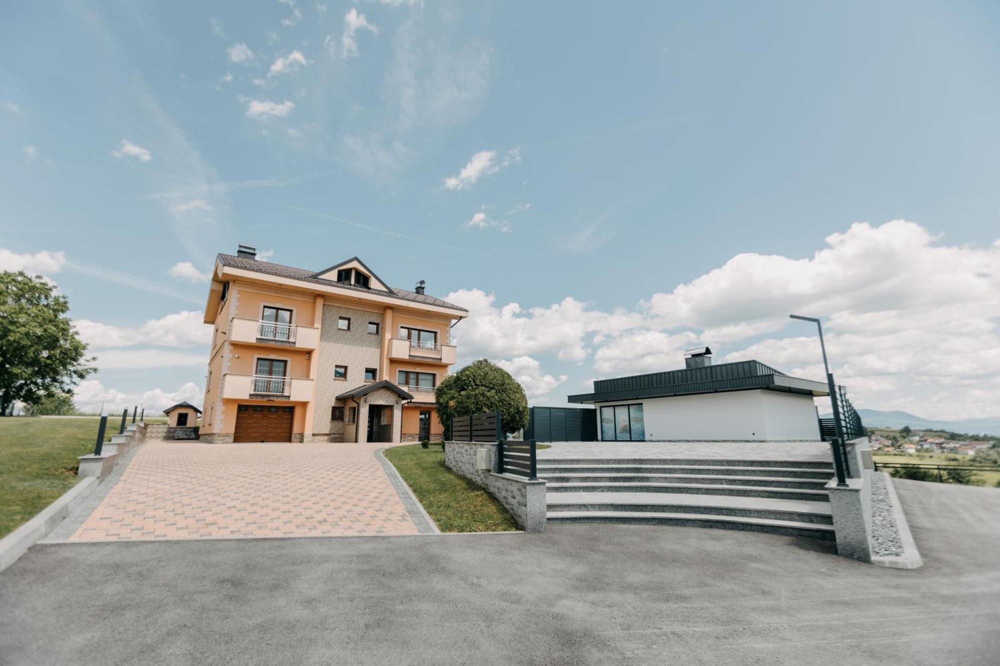 Villa Lamija Bihać Екстериор снимка